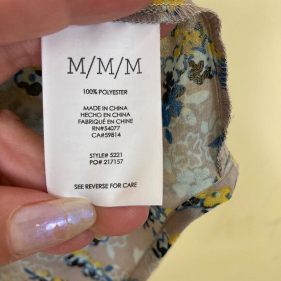 Cabi Blouse Womens Medium M Offsides 5221 Yellow Blue Floral Sleeveless Top - Picture 9 of 9